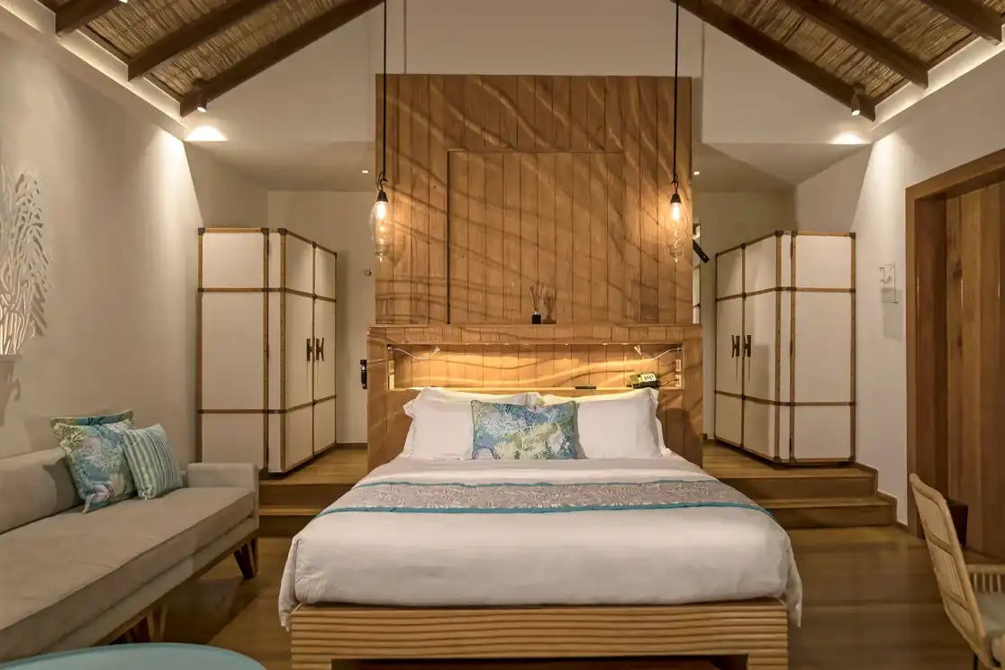 Constance Moofushi