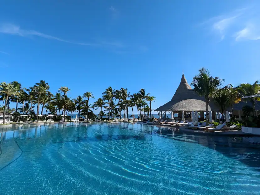 LUX* Belle Mare Villas & Suites 1